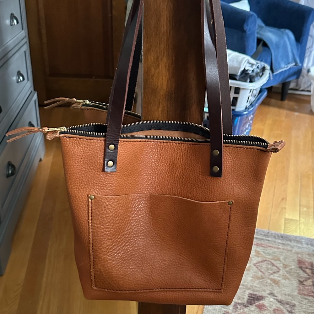 Portland leather EUC small zip tote DUNE
